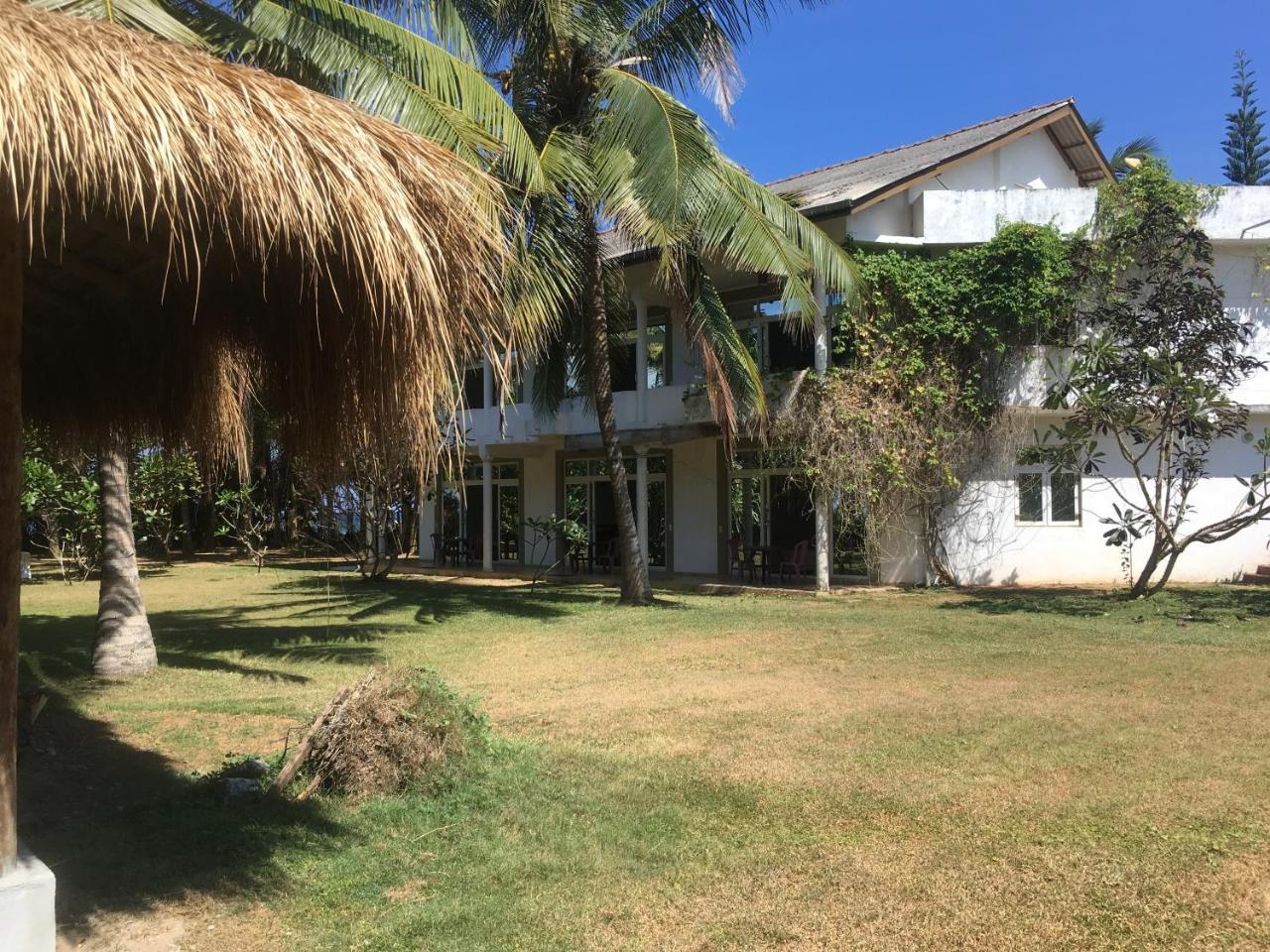 Raja Beach Hotel - Level 1 Safe&Secure Balapitiya Exterior foto